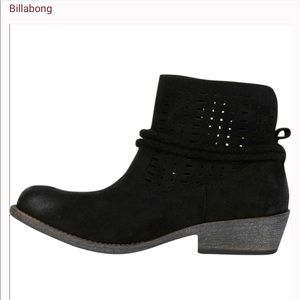 New Billabong ankle boots NO OFFERS FIRM